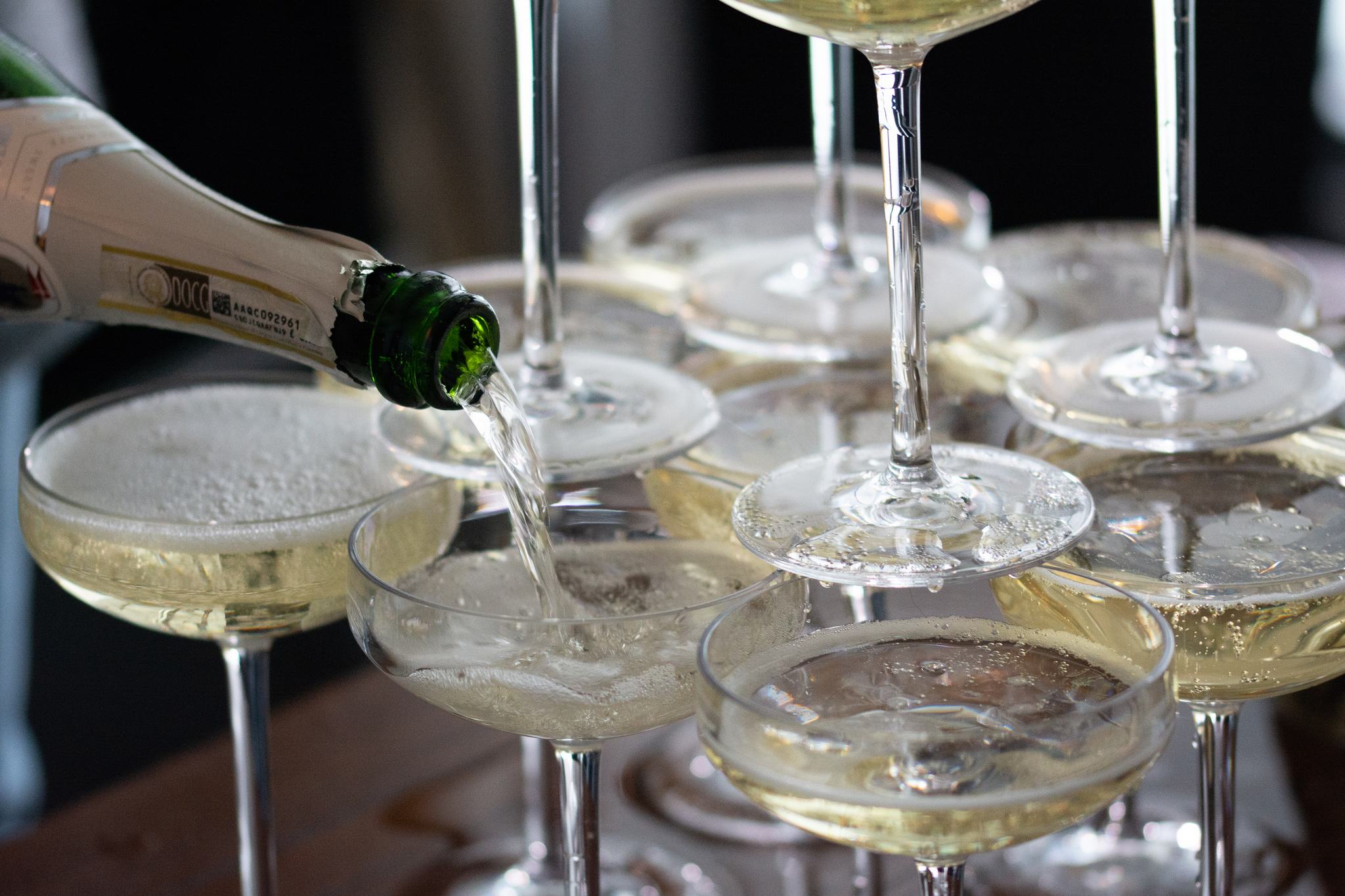 5 Easy Steps To A DIY Champagne Tower