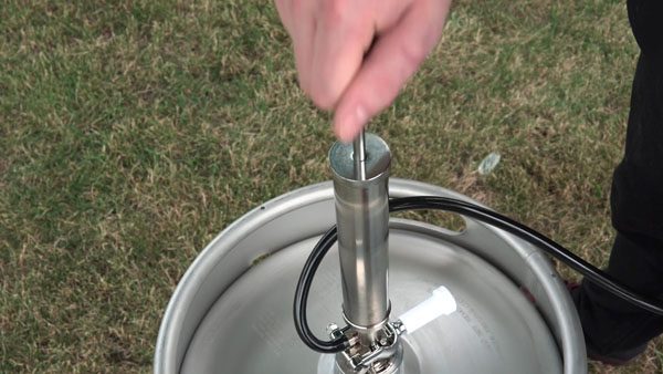pumping keg tap