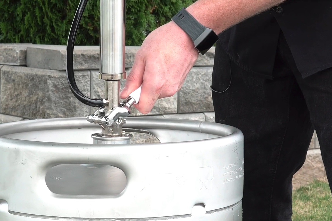 how to tap a keg