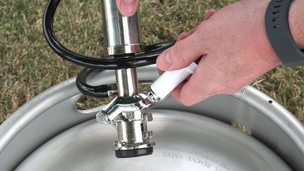 keg tap near keg